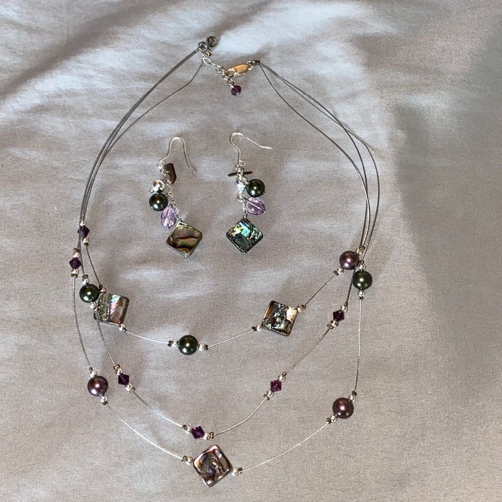 Stunning Necklace and earring set